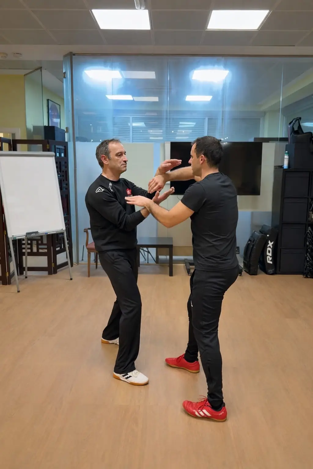 Más calma y claridad en las situaciones reales Mauel de Usa practicando Chi Sao