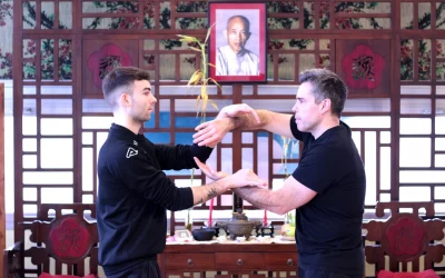 Chi Sao de Dos Brazos – Luk Sau